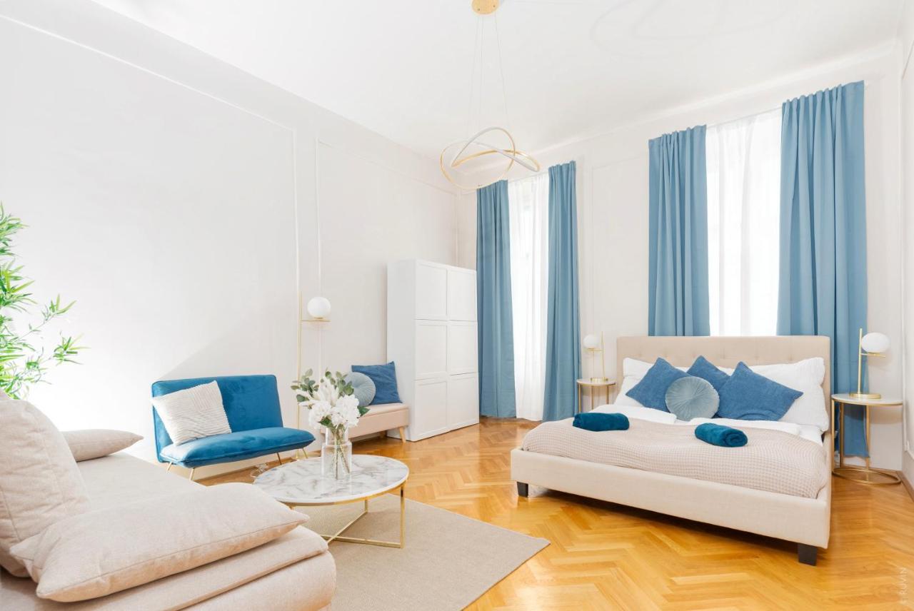 Spacious And Near Metro I Close To Parks I Akh Appartement Wenen Buitenkant foto