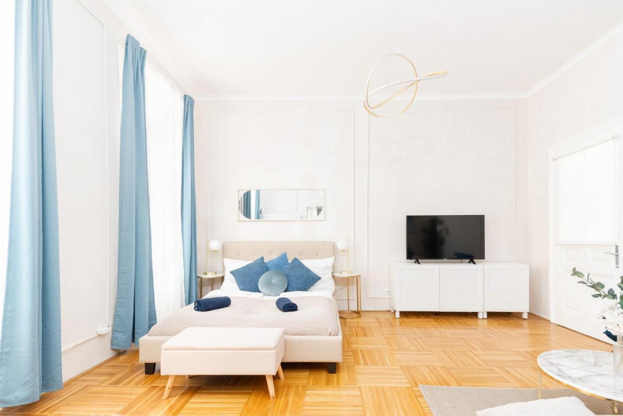 Spacious And Near Metro I Close To Parks I Akh Appartement Wenen Buitenkant foto