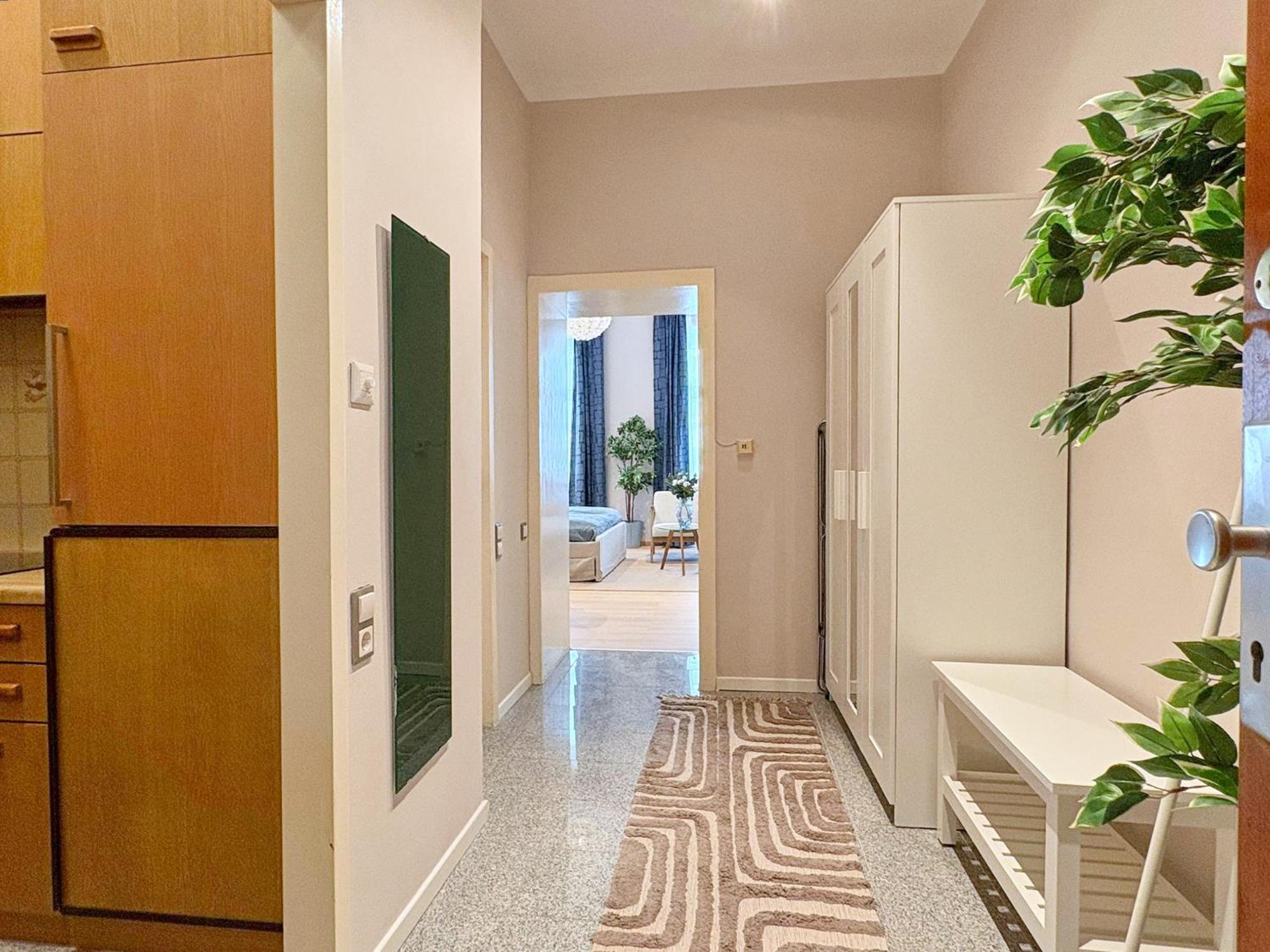 Spacious And Near Metro I Close To Parks I Akh Appartement Wenen Buitenkant foto