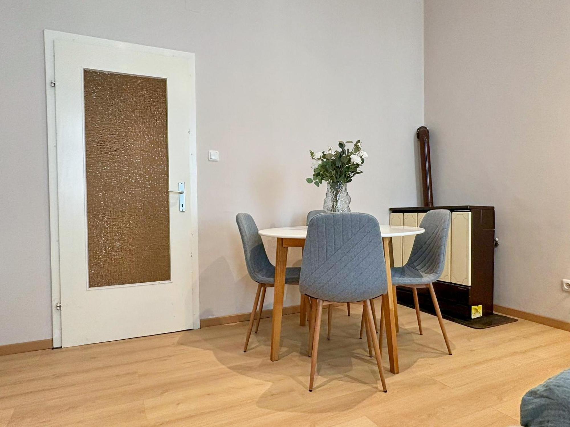 Spacious And Near Metro I Close To Parks I Akh Appartement Wenen Buitenkant foto