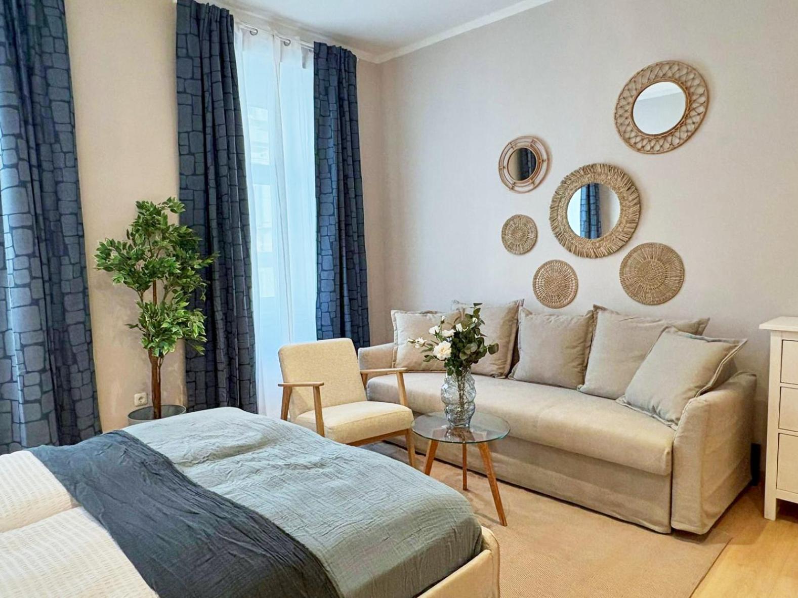Spacious And Near Metro I Close To Parks I Akh Appartement Wenen Buitenkant foto