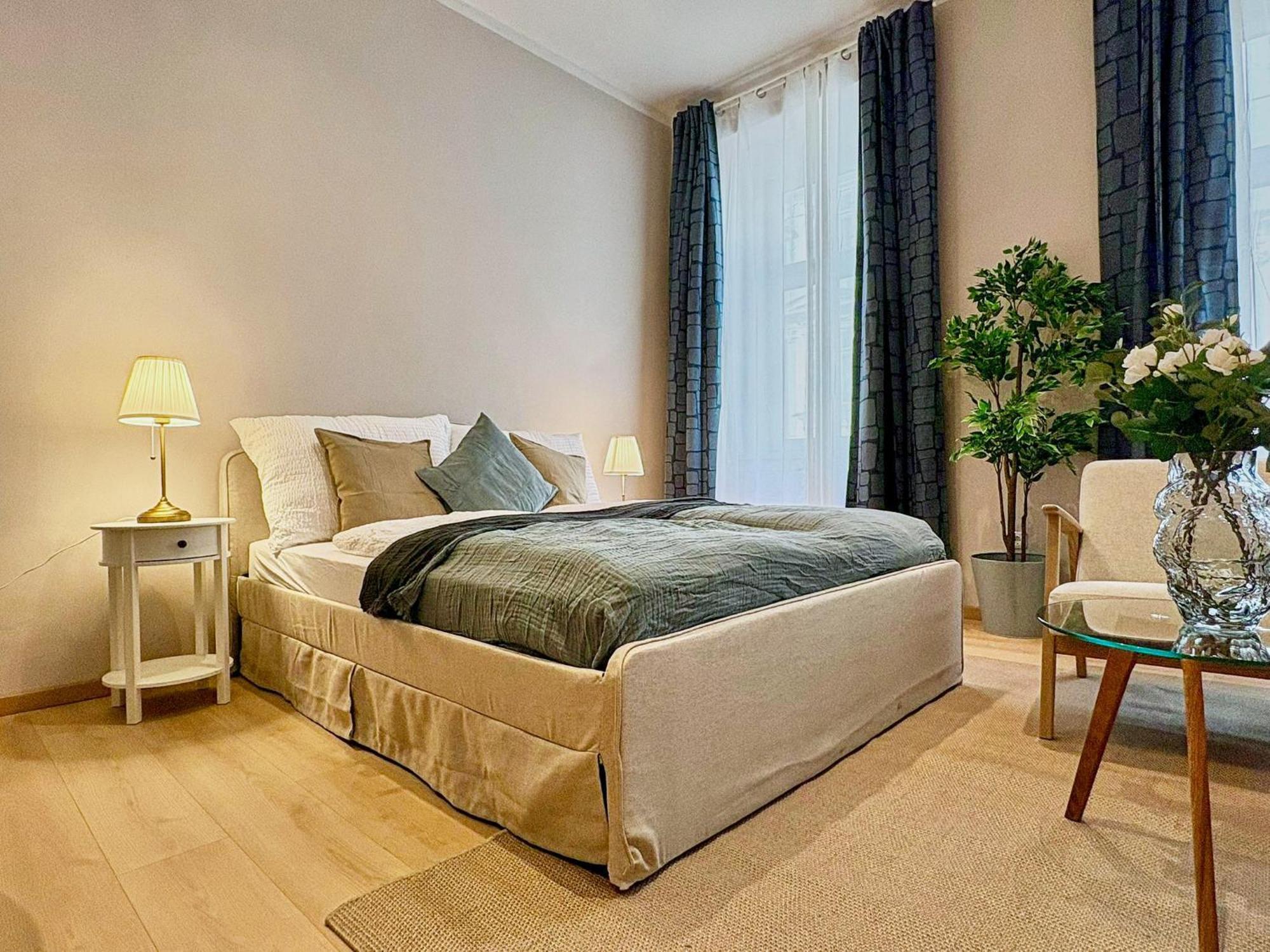 Spacious And Near Metro I Close To Parks I Akh Appartement Wenen Buitenkant foto